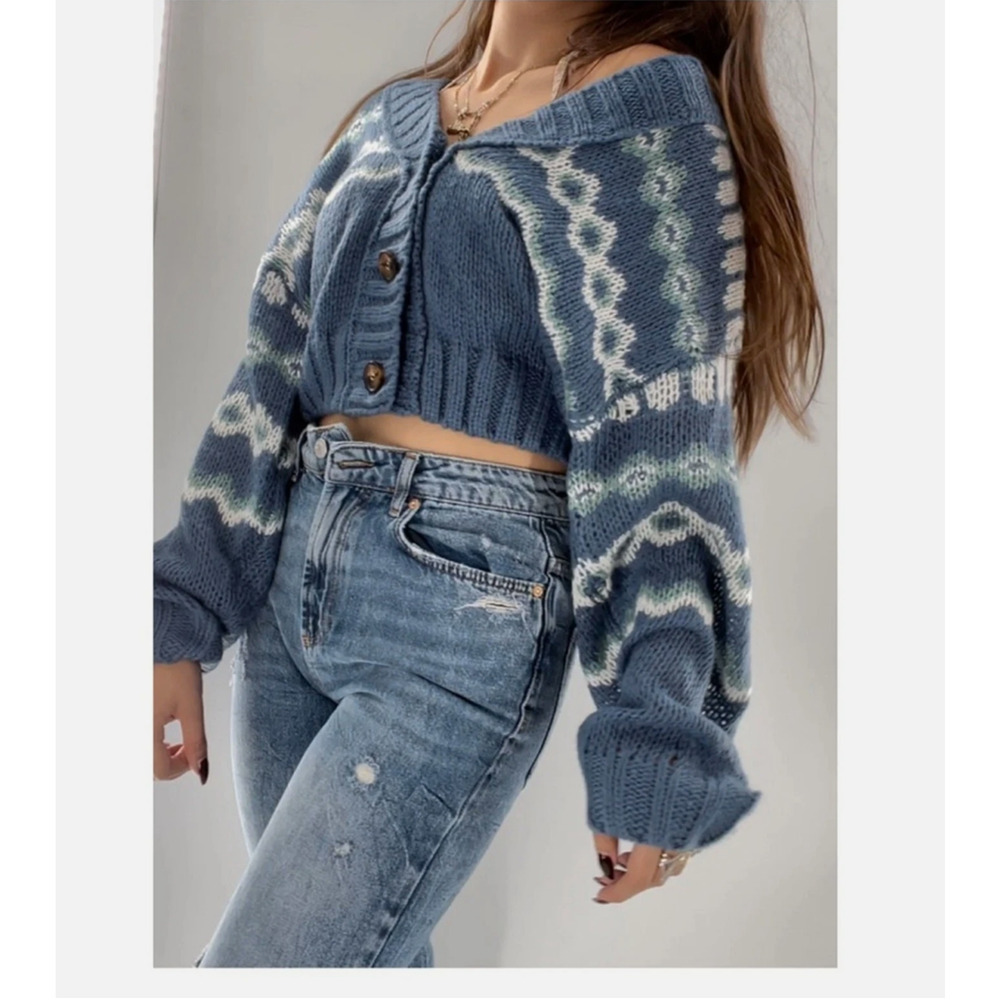 NATURAL LIFE Chunky Blue Cropped Cardigan with Cream & Mint Accents